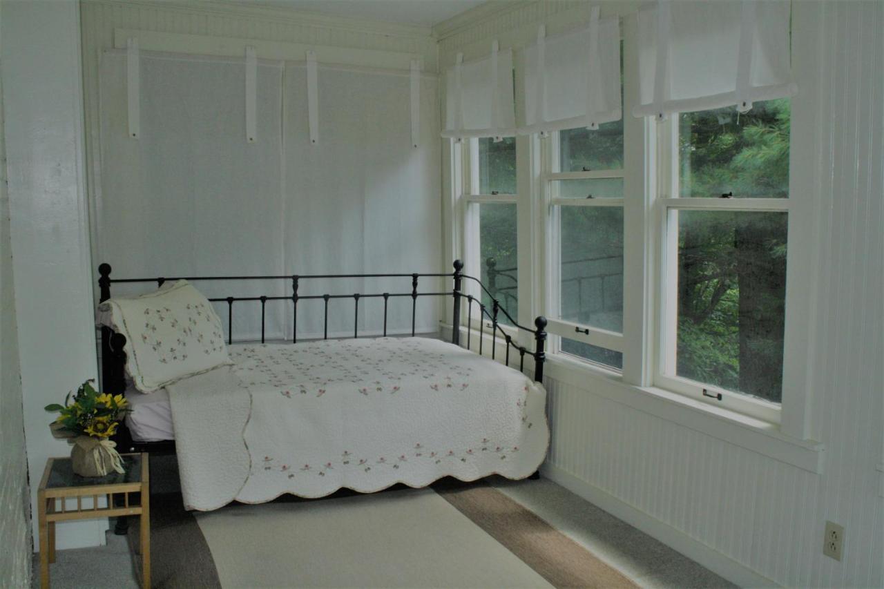 Franklin Manor Bed And Breakfast Saranac Lake Extérieur photo